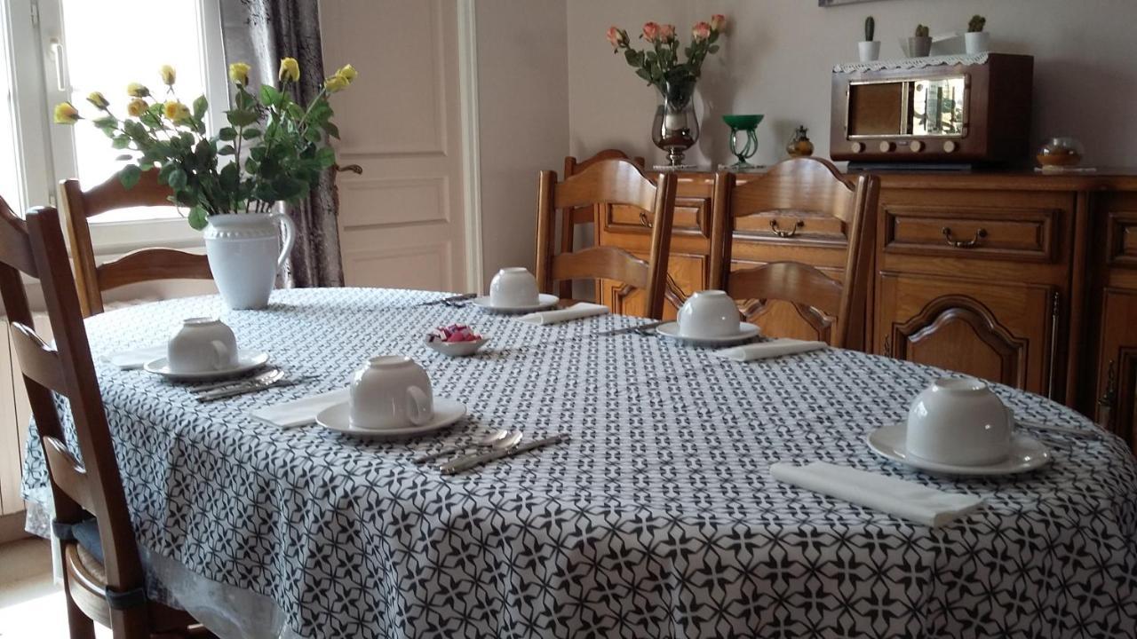 Bed and Breakfast A La Bonne Adresse La Fresnais Esterno foto